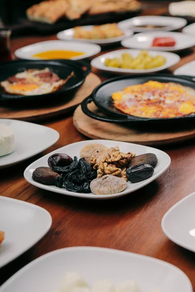 zengin ve leziz Türk Kahvaltı