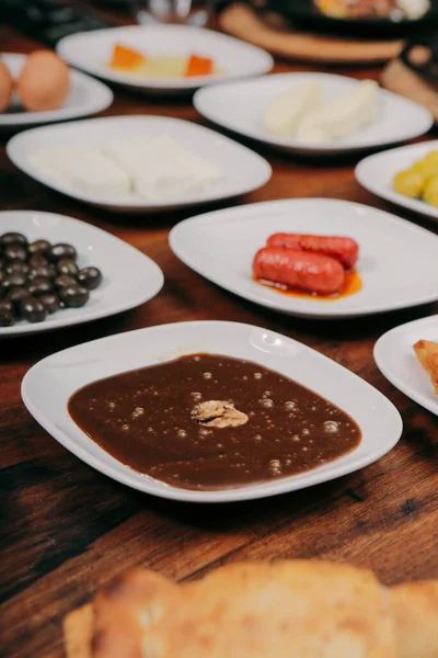 zengin ve leziz Türk Kahvaltı