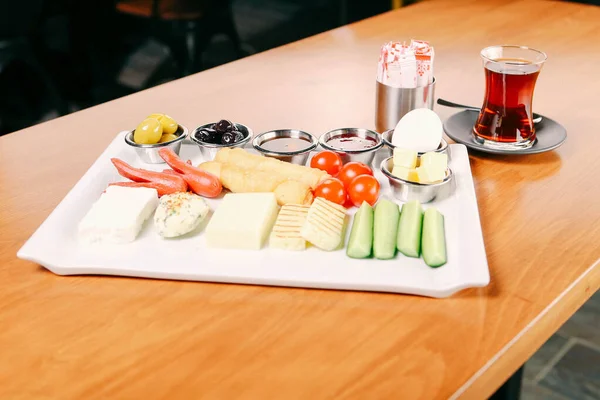 zengin ve leziz Türk Kahvaltı