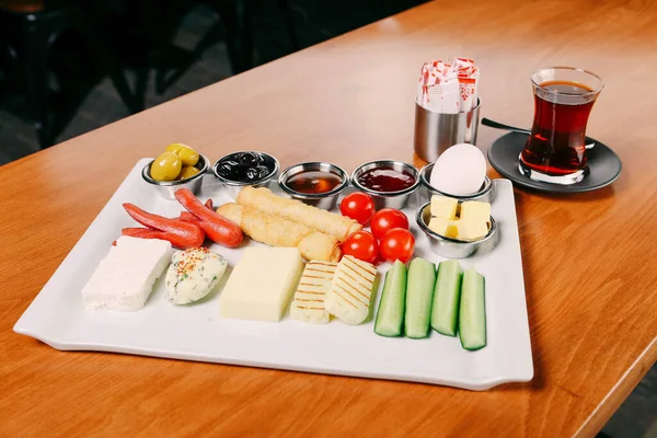 zengin ve leziz Türk Kahvaltı