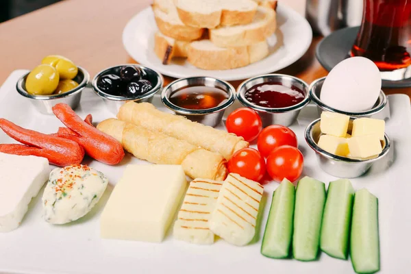 zengin ve leziz Türk Kahvaltı