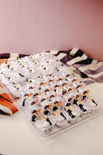 bir sürü değişik çikolatalı pralin