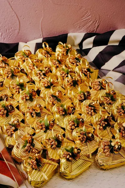 bir sürü değişik çikolatalı pralin