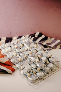 bir sürü değişik çikolatalı pralin