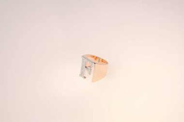 Elmas Mücevherler ve Moda Mücevherleri