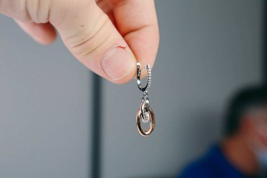 Elmas Mücevherler ve Moda Mücevherleri