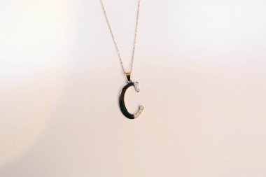 Elmas Mücevherler ve Moda Mücevherleri