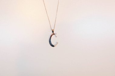 Elmas Mücevherler ve Moda Mücevherleri