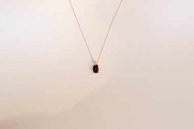 Elmas Mücevherler ve Moda Mücevherleri