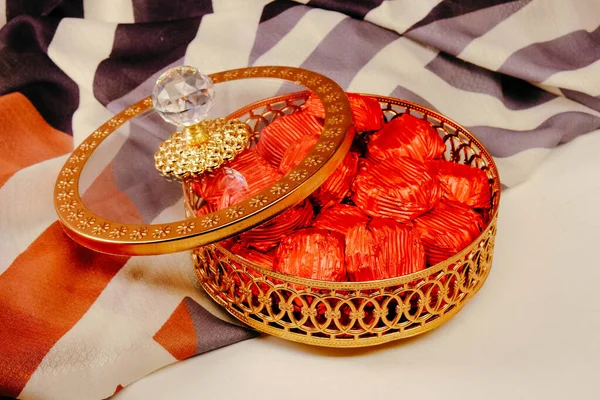 bir sürü değişik çikolatalı pralin