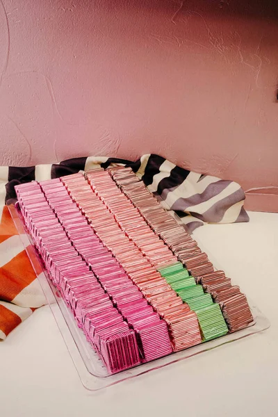 bir sürü değişik çikolatalı pralin