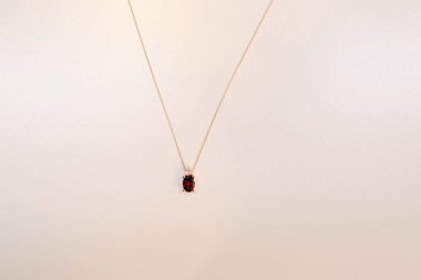 Elmas Mücevherler ve Moda Mücevherleri