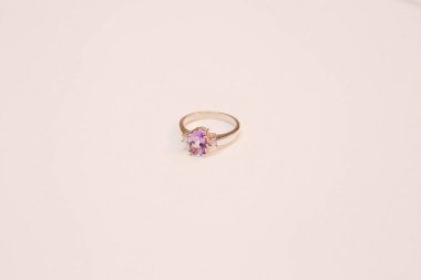 Elmas Mücevherler ve Moda Mücevherleri