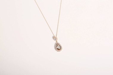 Elmas Mücevherler ve Moda Mücevherleri