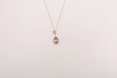 Elmas Mücevherler ve Moda Mücevherleri