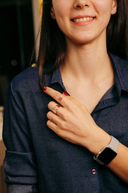 Elmas Mücevherler ve Moda Mücevherleri