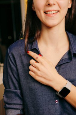 Elmas Mücevherler ve Moda Mücevherleri