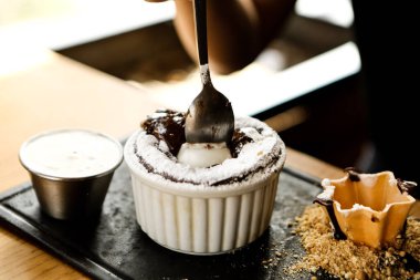 dondurma çikolatalı sufle