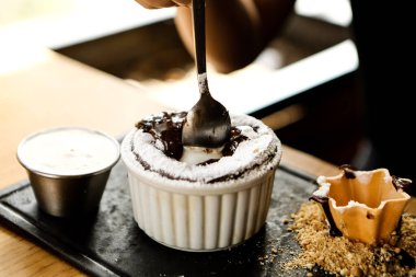 dondurma çikolatalı sufle