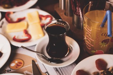 zengin ve leziz Türk Kahvaltı