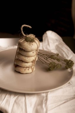 Koyu çikolata parçaları ile tanımlama