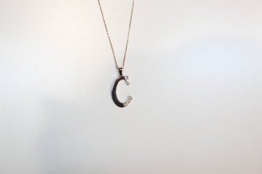 Elmas Mücevherler ve Moda Mücevherleri