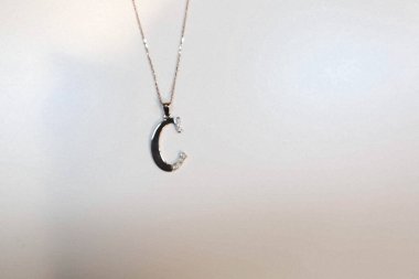 Elmas Mücevherler ve Moda Mücevherleri