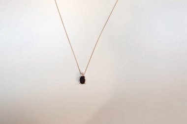 Elmas Mücevherler ve Moda Mücevherleri