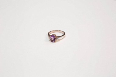 Elmas Mücevherler ve Moda Mücevherleri