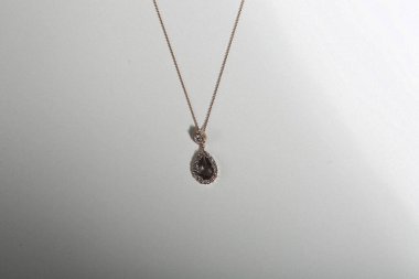 Elmas Mücevherler ve Moda Mücevherleri