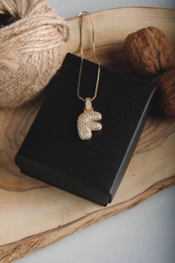 Mücevher ve Moda Mücevherleri