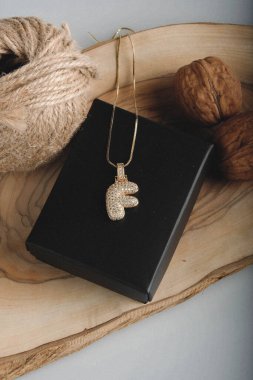 Mücevher ve Moda Mücevherleri