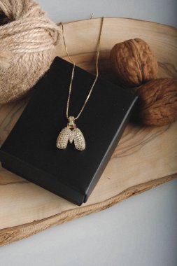 Mücevher ve Moda Mücevherleri