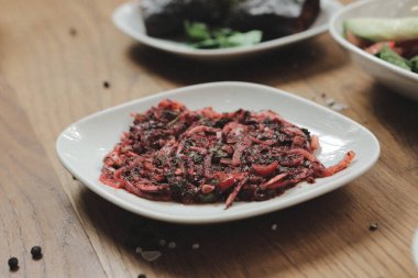 Geleneksel Türk ve Yunan yemek meze masası