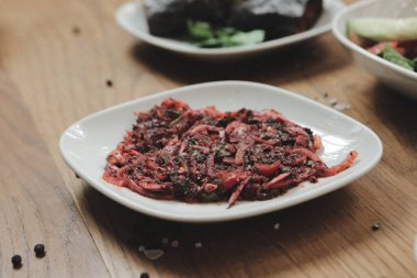 Geleneksel Türk ve Yunan yemek meze masası