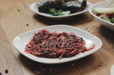 Geleneksel Türk ve Yunan yemek meze masası