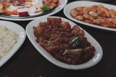 Geleneksel Türk ve Yunan yemek meze masası