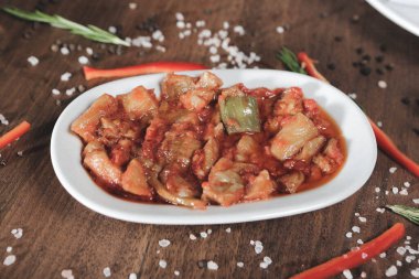 Geleneksel Türk ve Yunan yemek meze masası