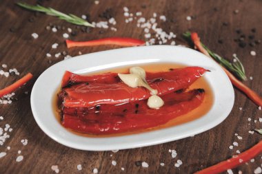 Geleneksel Türk ve Yunan yemek meze masası