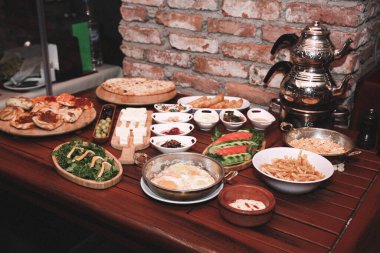 zengin ve leziz Türk Kahvaltı