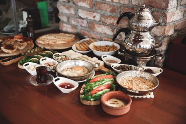 zengin ve leziz Türk Kahvaltı