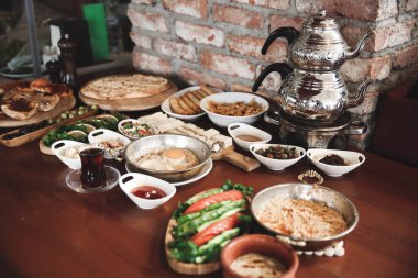 zengin ve leziz Türk Kahvaltı