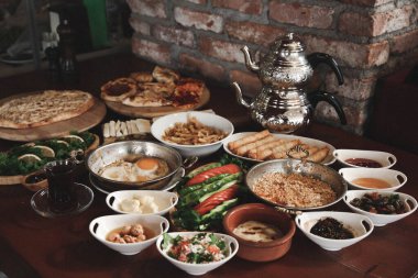 zengin ve leziz Türk Kahvaltı