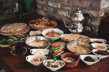 zengin ve leziz Türk Kahvaltı