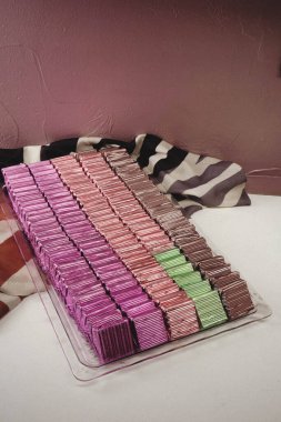 bir sürü değişik çikolatalı pralin