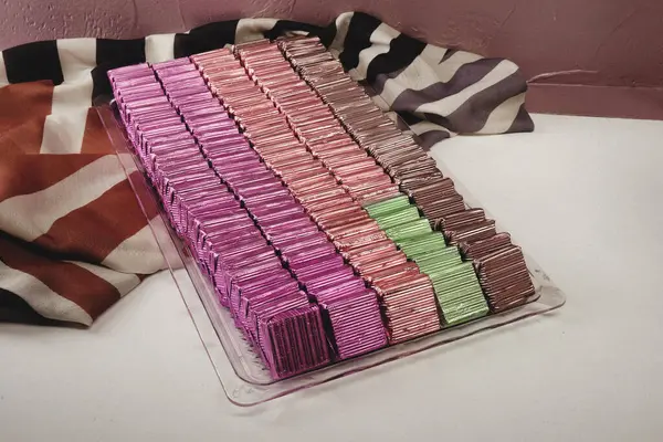 bir sürü değişik çikolatalı pralin