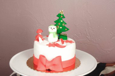 Masada lezzetli bir pasta var.