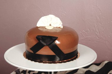 Masada lezzetli bir pasta var.