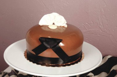 Masada lezzetli bir pasta var.