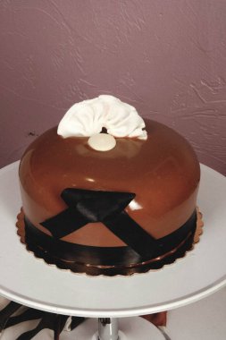 Masada lezzetli bir pasta var.